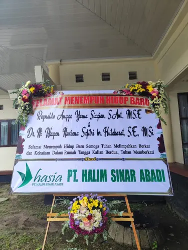 Papan Bunga Pernikahan dprdprovinsikalimantantengah di Dprd Provinsi Kalimantan Tengah