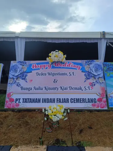 Papan Bunga dprdprovinsikalimantantengah 0851-1999-1337 | King Florist dprdprovinsikalimantantengah di Dprd Provinsi Kalimantan Tengah